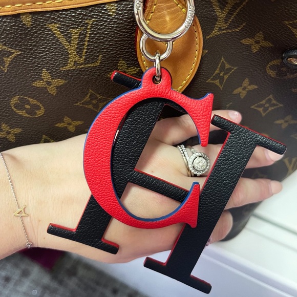 Carolina Herrera Accessories - SOLD ✖️